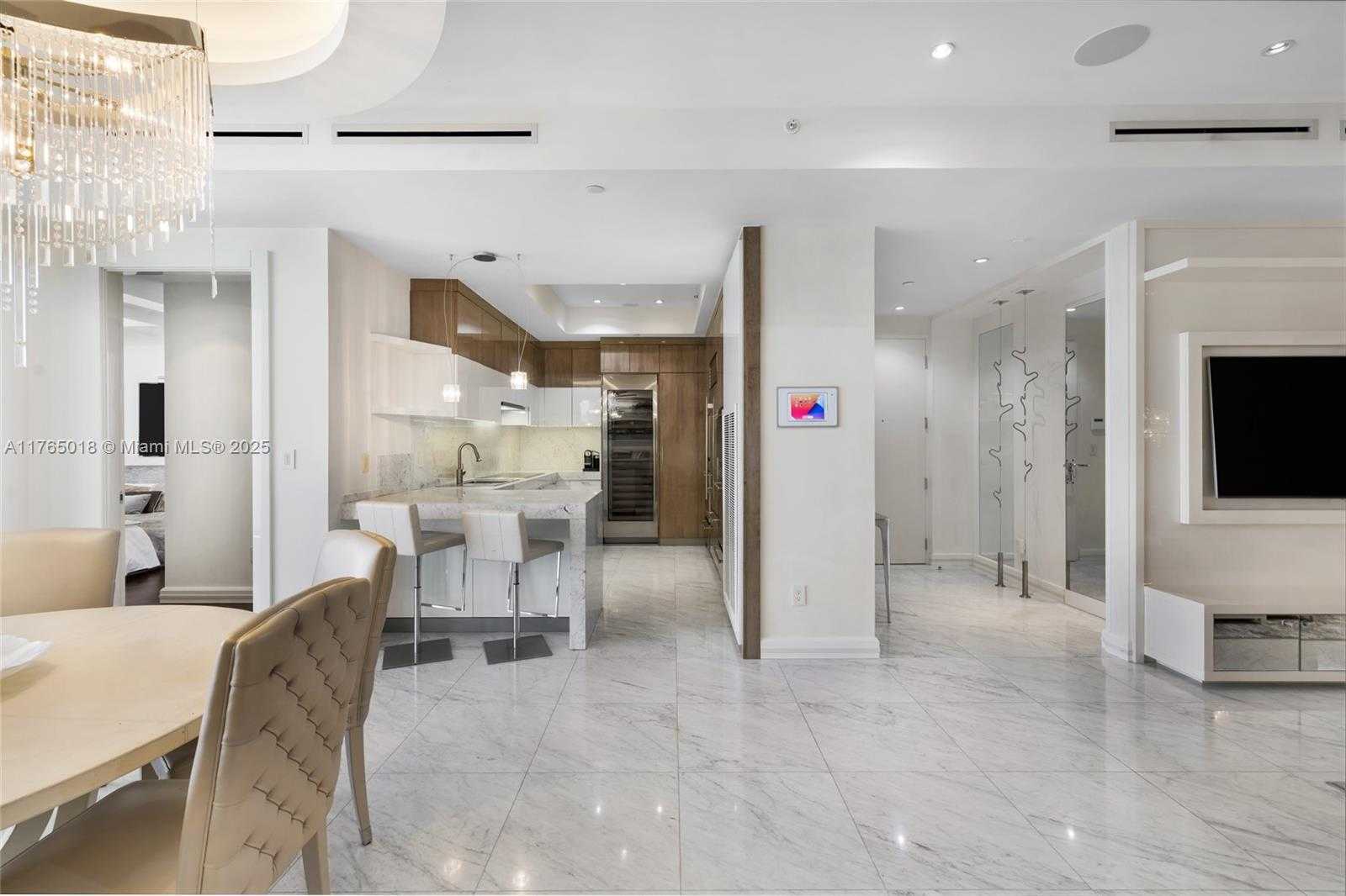 Small Image of 9703 #PH-07, Bal Harbour Number 28