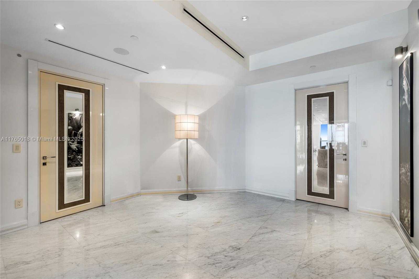 Small Image of 9703 #PH-07, Bal Harbour Number 33