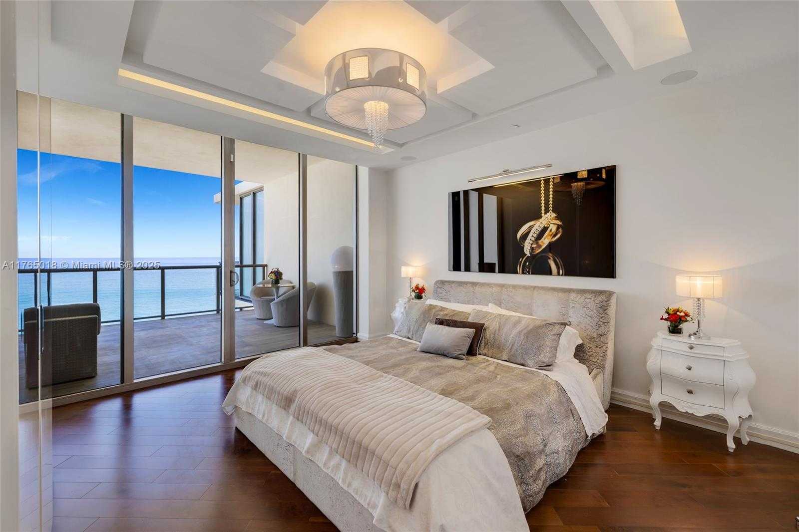 Small Image of 9703 #PH-07, Bal Harbour Number 4
