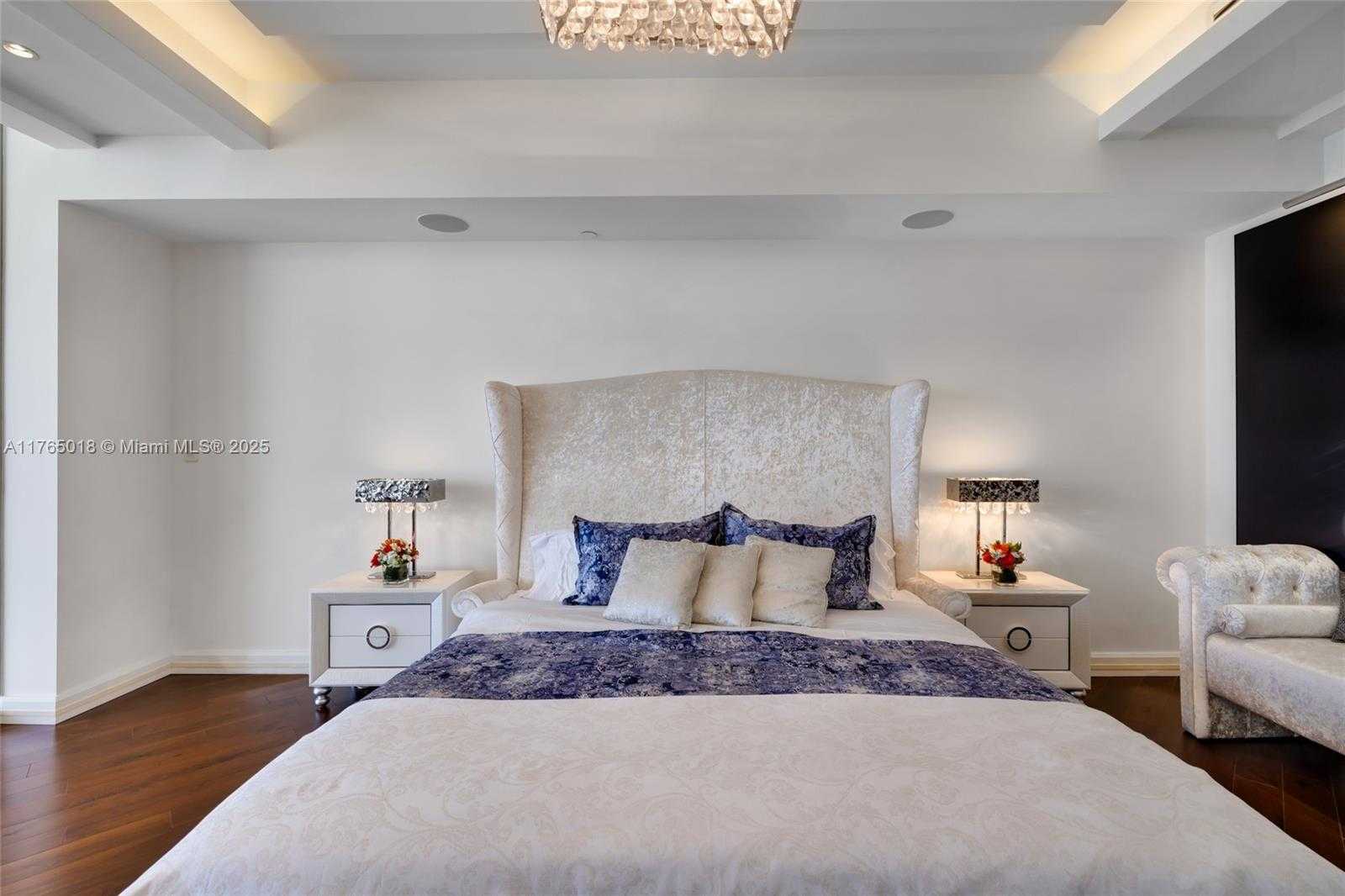 Small Image of 9703 #PH-07, Bal Harbour Number 47