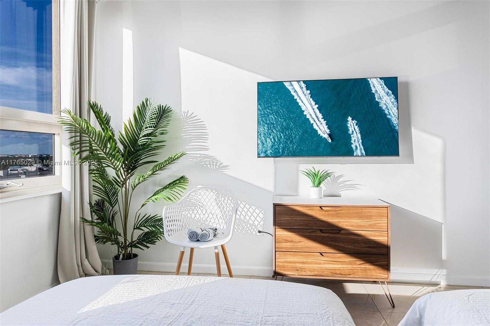 Small Image of 3250 NORTH EAST 1ST AVE #913, Miami Number 22