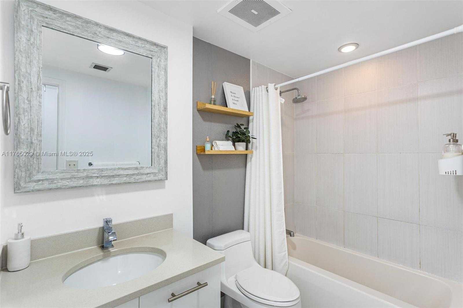 Small Image of 3250 NORTH EAST 1ST AVE #913, Miami Number 23