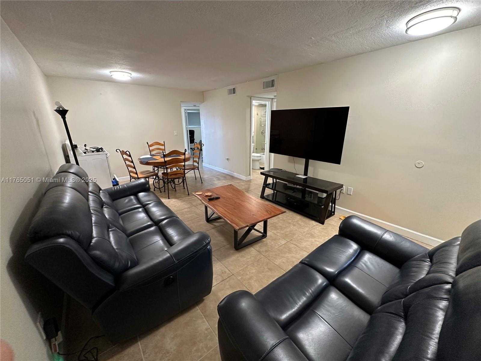 Small Image of 1340 WEST 41ST STREET #201, Hialeah Number 10