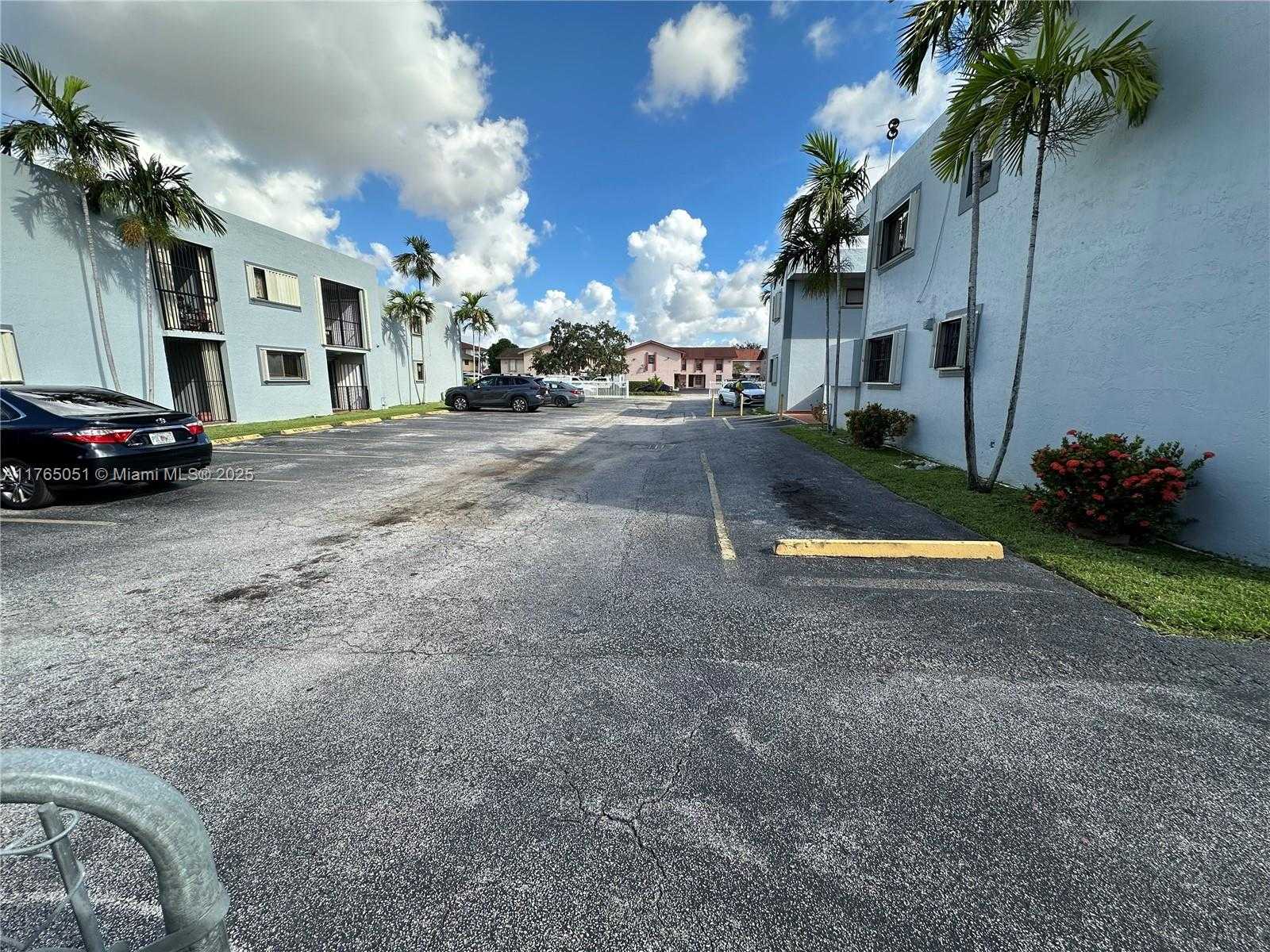 Small Image of 1340 WEST 41ST STREET #201, Hialeah Number 3