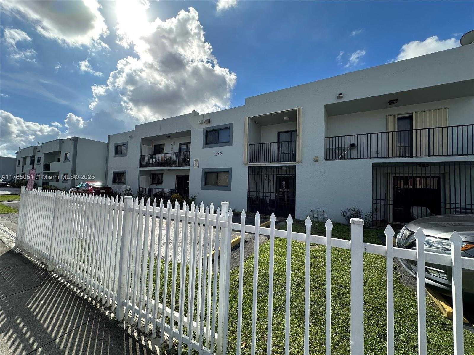 Small Image of 1340 WEST 41ST STREET #201, Hialeah Number 5