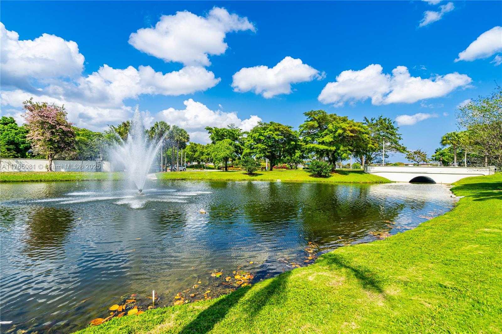 Small Image of 3005 PORTOFINO ISLE #F3, Coconut Creek Number 11