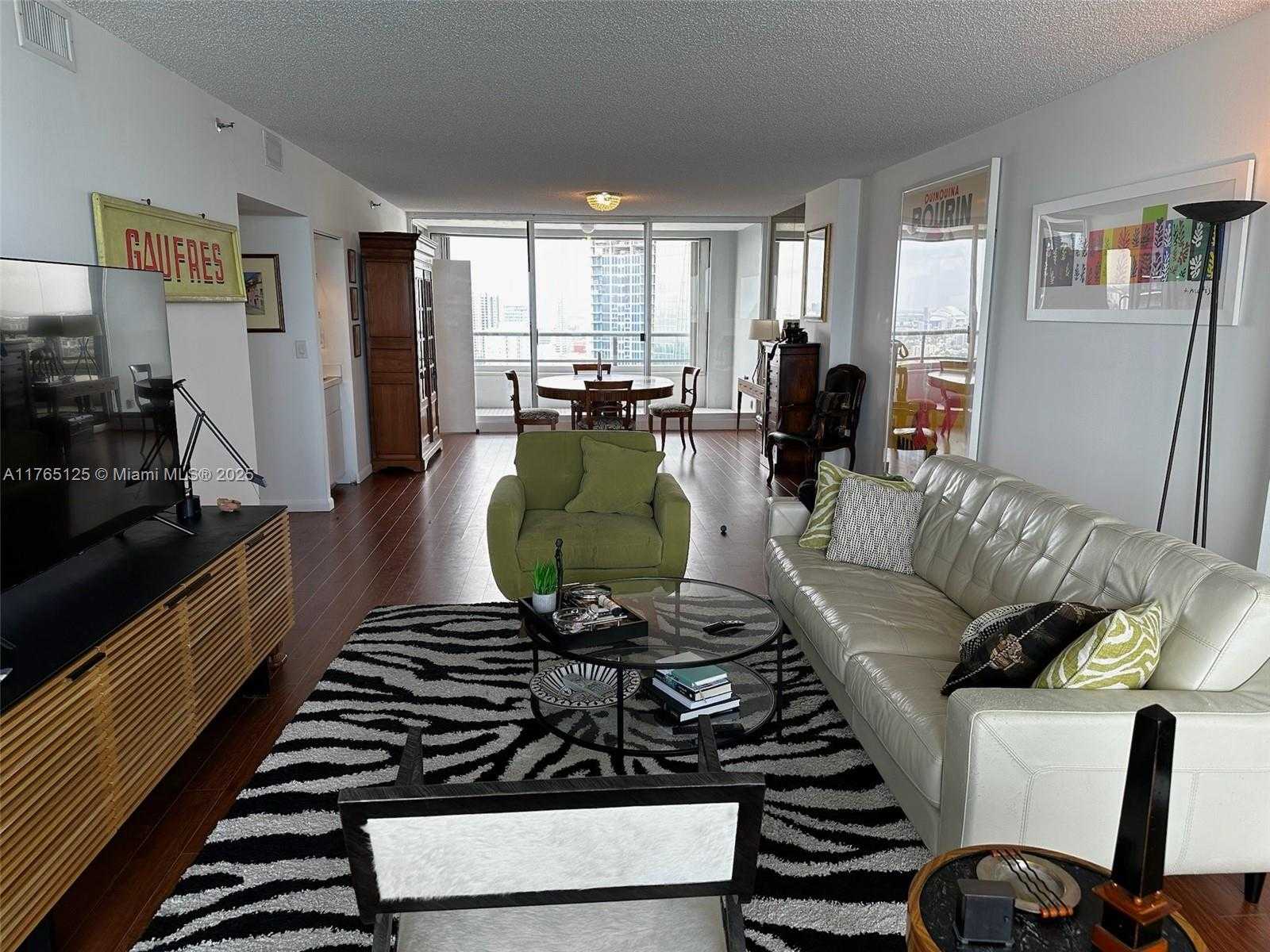 Small Image of 1541 BRICKELL AVE #A3002, Miami Number 18
