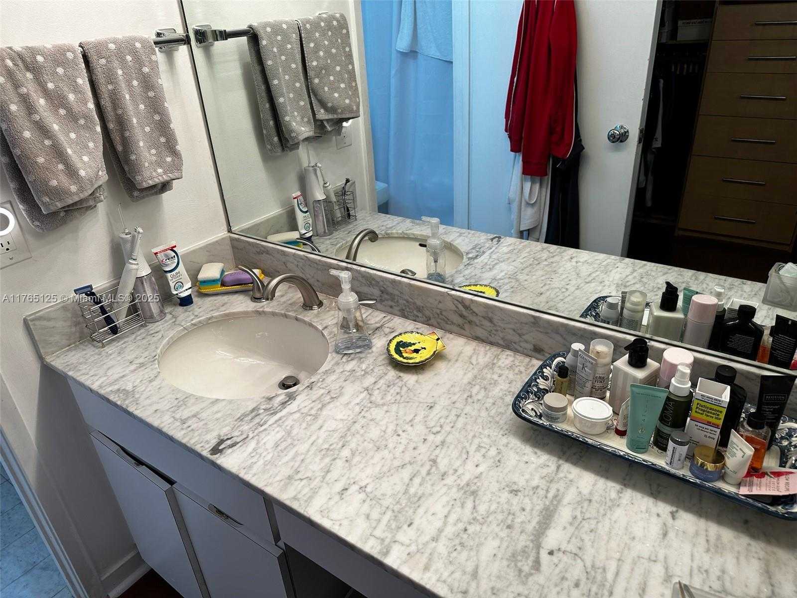 Small Image of 1541 BRICKELL AVE #A3002, Miami Number 42