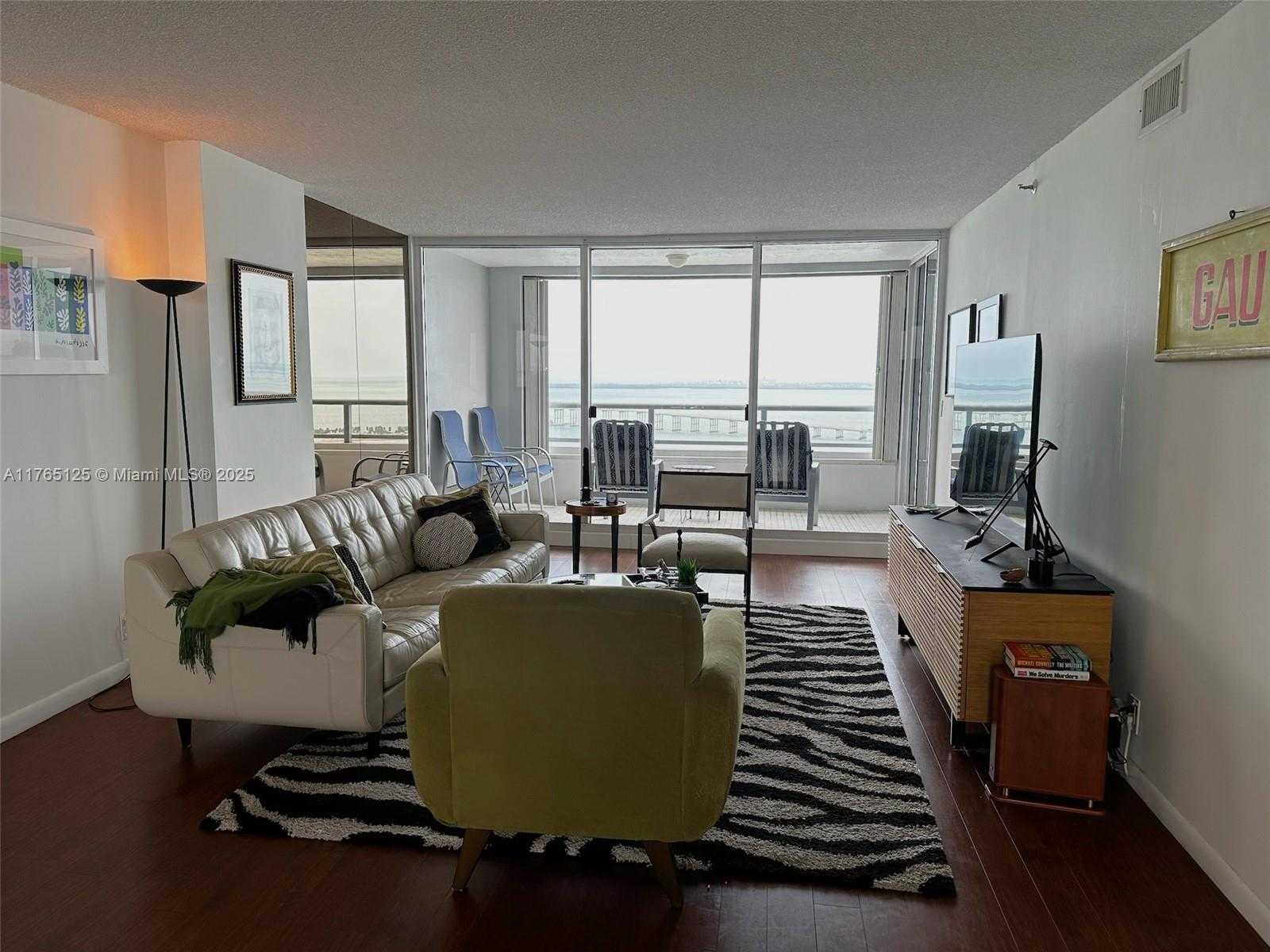 Small Image of 1541 BRICKELL AVE #A3002, Miami Number 6