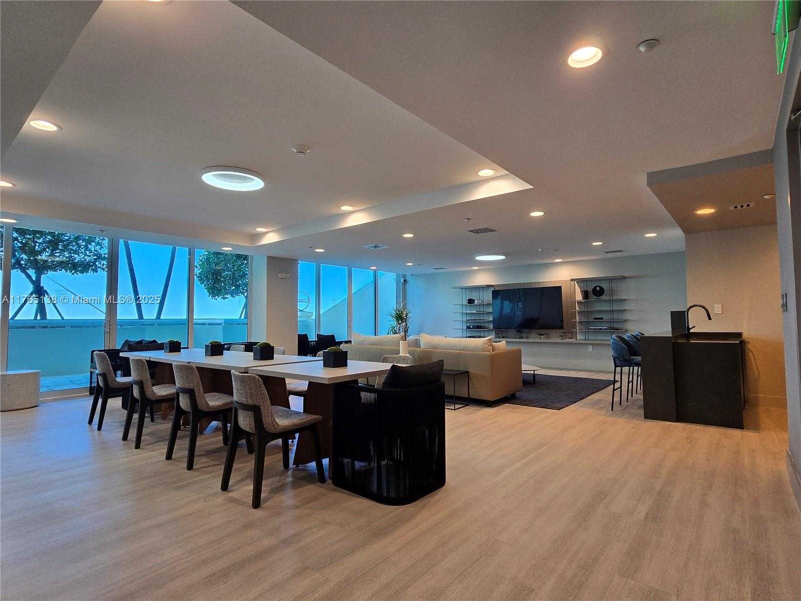 Small Image of 5025 COLLINS AVE #705, Miami Beach Number 49