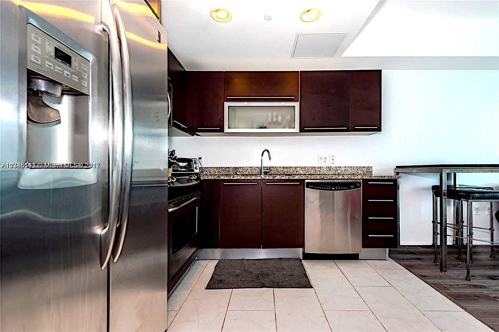 Small Image of 950 BRICKELL BAY DR #2909, Miami Number 10
