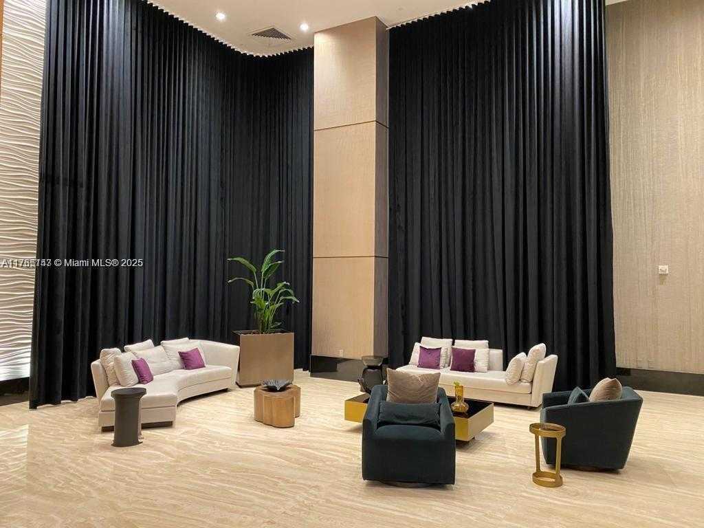 Small Image of 950 BRICKELL BAY DR #2909, Miami Number 23