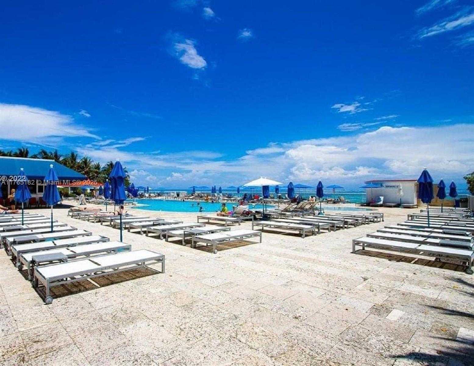 Small Image of 19201 COLLINS AVE #1022, Sunny Isles Beach Number 4