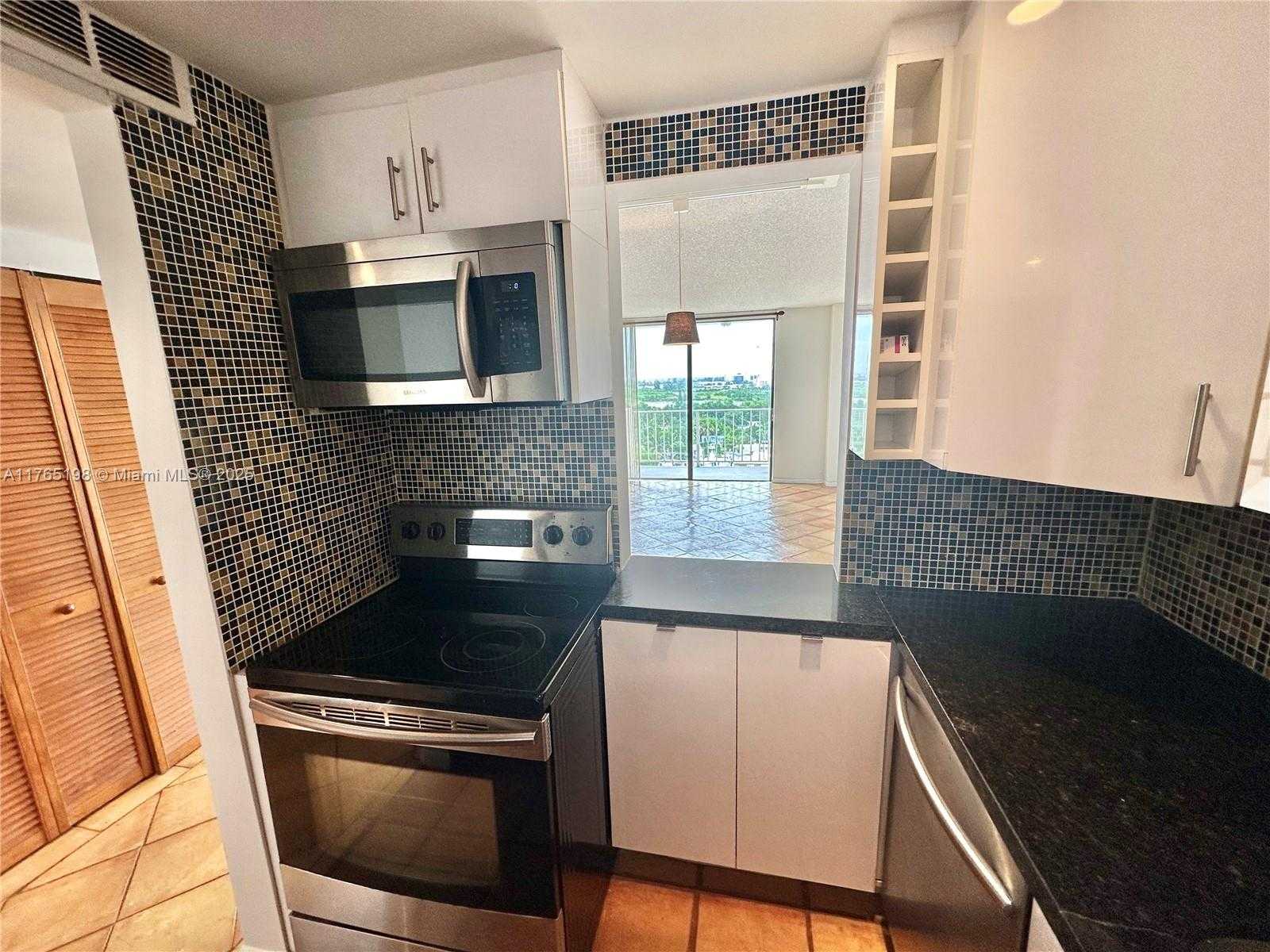 Small Image of 2350 NORTH EAST 135TH ST #1101, North Miami Number 12