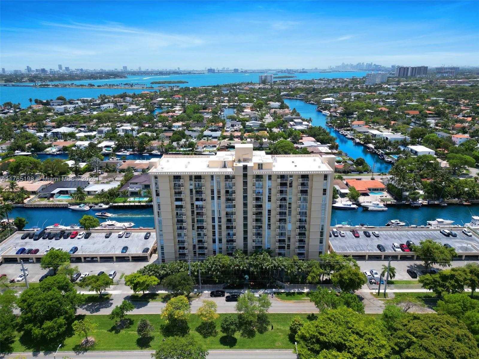 Small Image of 2350 NORTH EAST 135TH ST #1101, North Miami Number 2