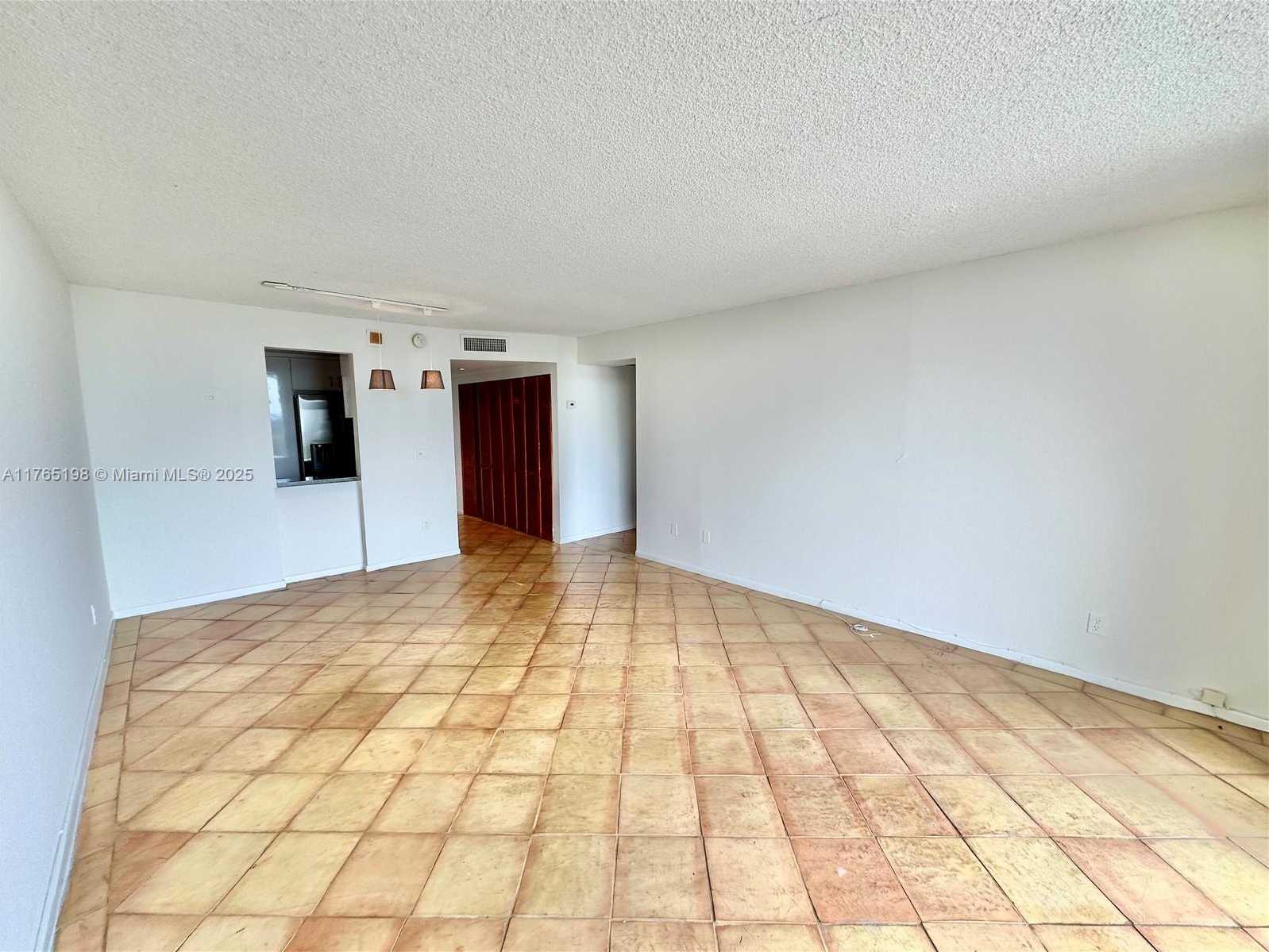 Small Image of 2350 NORTH EAST 135TH ST #1101, North Miami Number 7