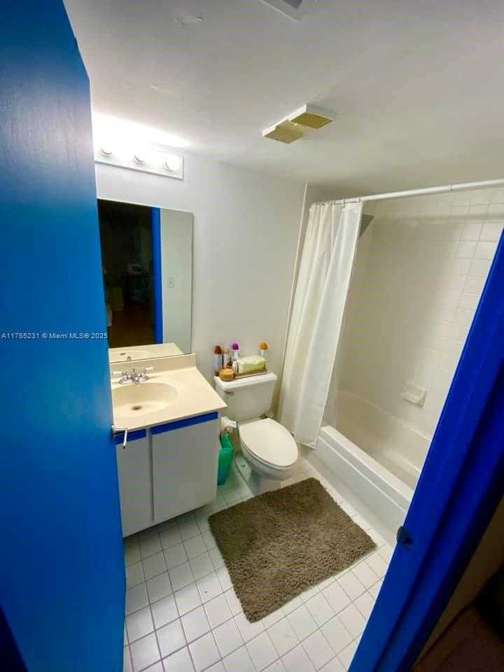 Small Image of 540 BRICKELL KEY DR #310, Miami Number 4