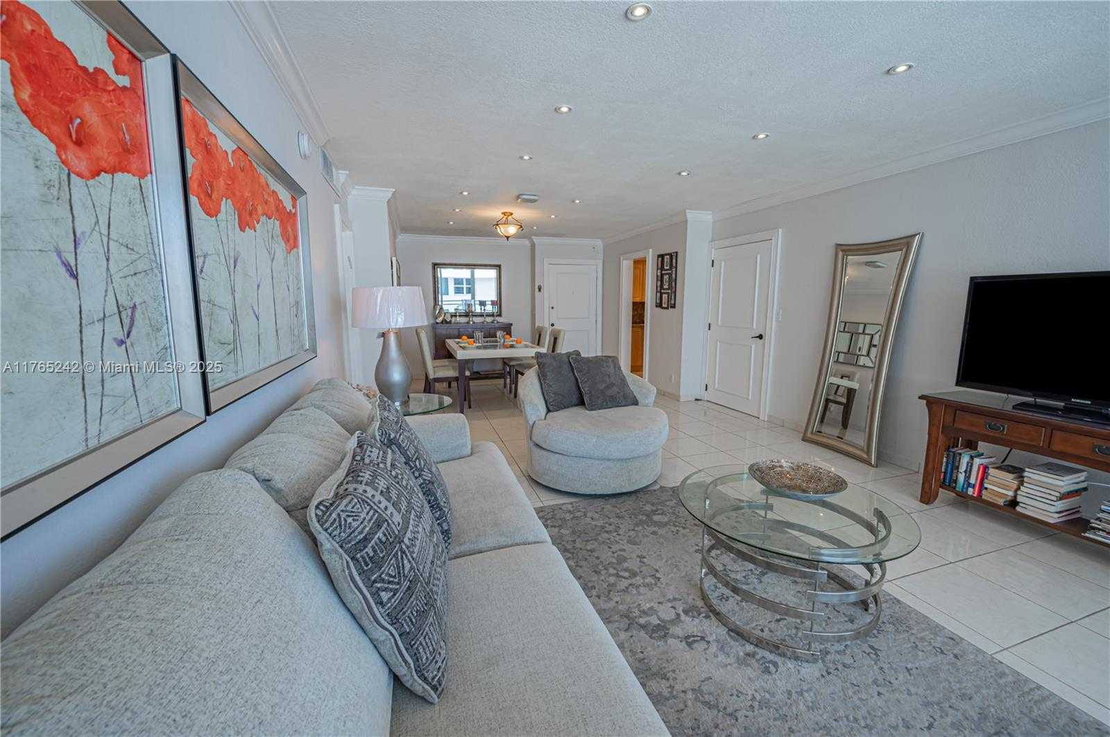 Small Image of 2030 SOUTH OCEAN DR #2204, Hallandale Beach Number 12