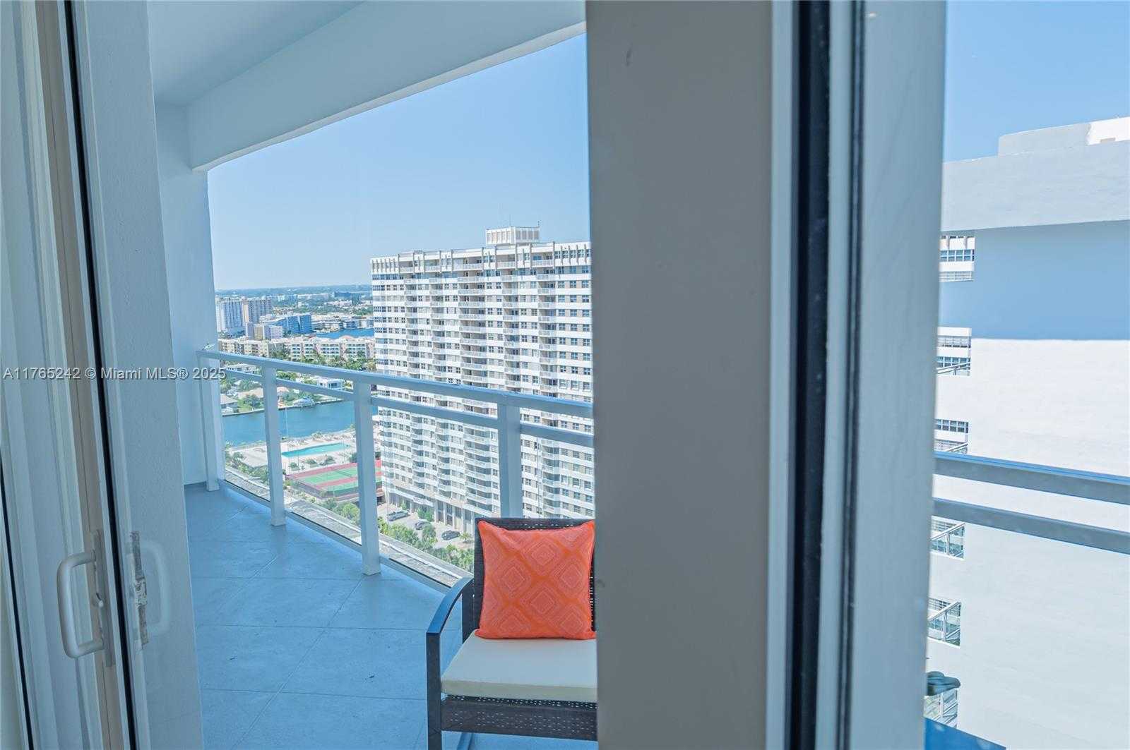 Small Image of 2030 SOUTH OCEAN DR #2204, Hallandale Beach Number 14