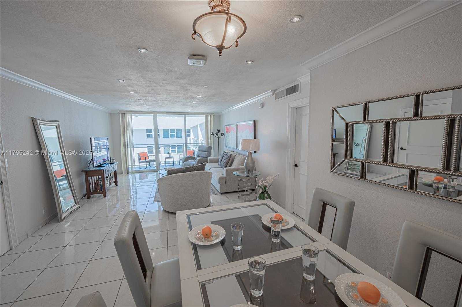 Small Image of 2030 SOUTH OCEAN DR #2204, Hallandale Beach Number 16