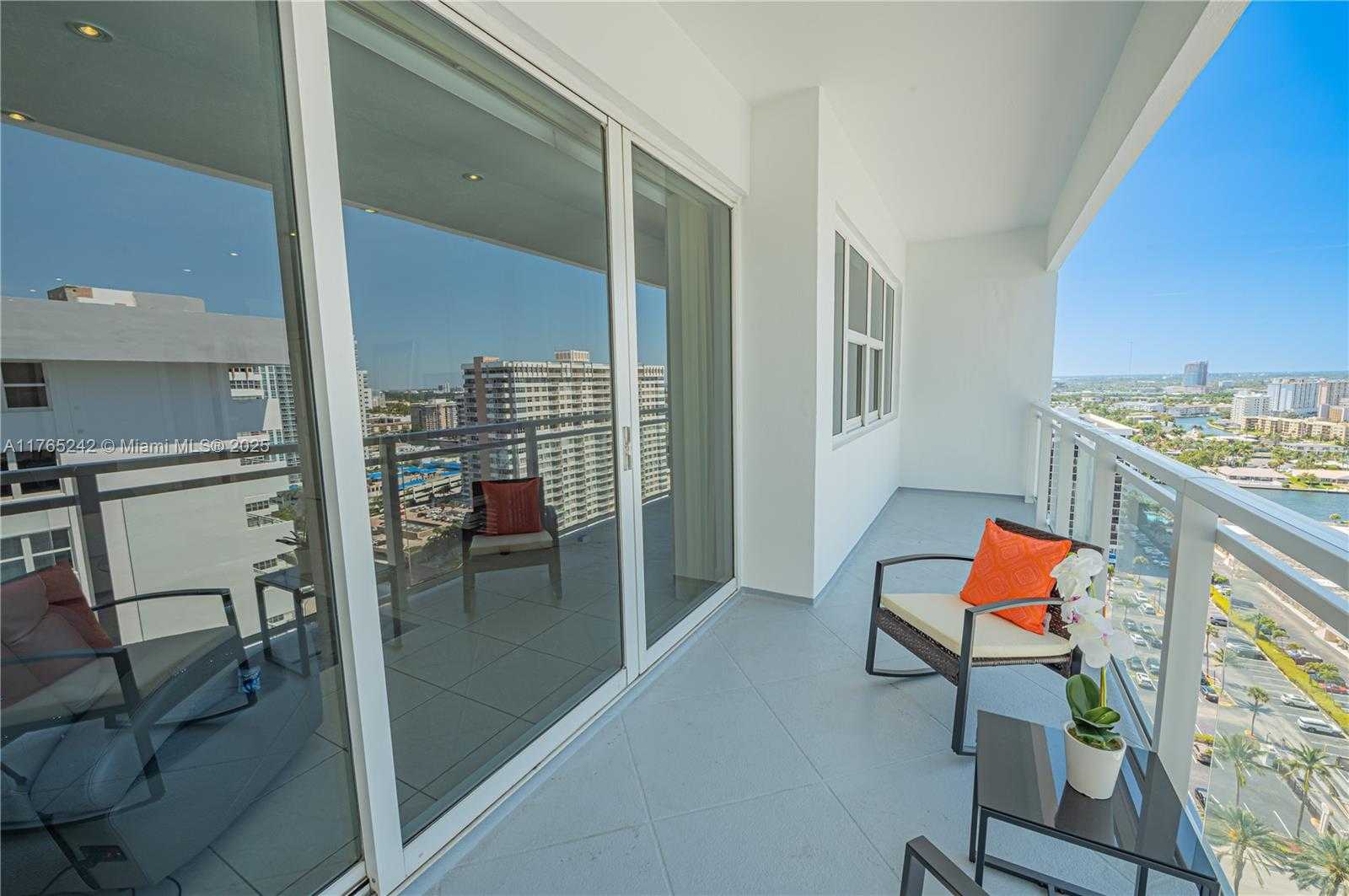 Small Image of 2030 SOUTH OCEAN DR #2204, Hallandale Beach Number 20