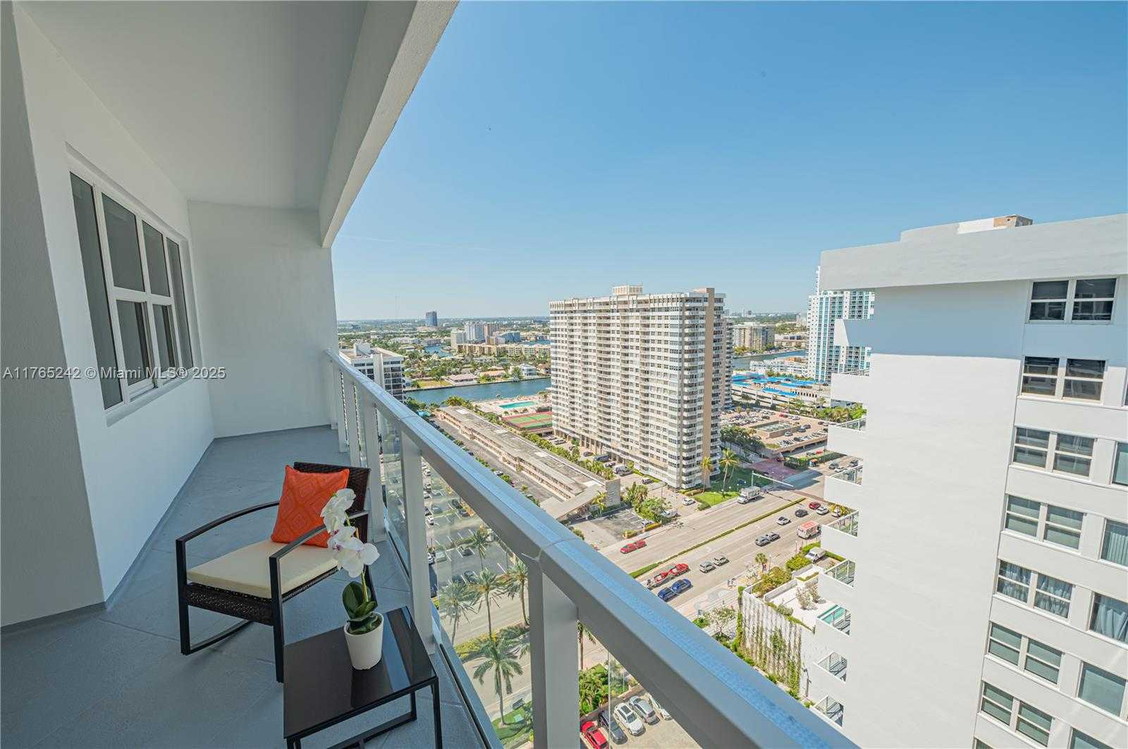 Small Image of 2030 SOUTH OCEAN DR #2204, Hallandale Beach Number 21