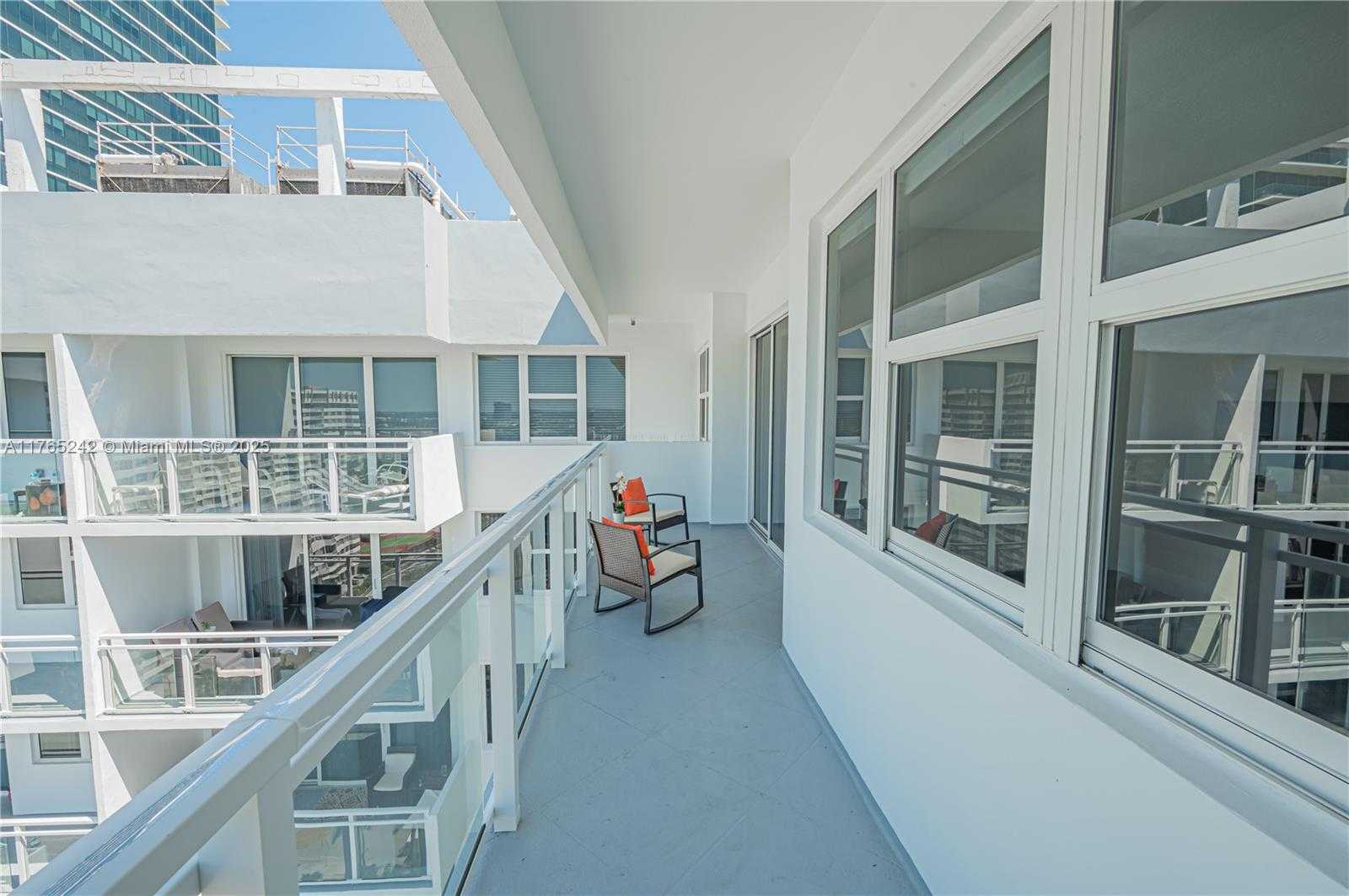 Small Image of 2030 SOUTH OCEAN DR #2204, Hallandale Beach Number 23