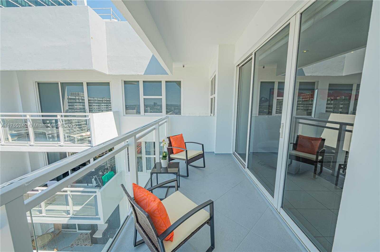 Small Image of 2030 SOUTH OCEAN DR #2204, Hallandale Beach Number 24