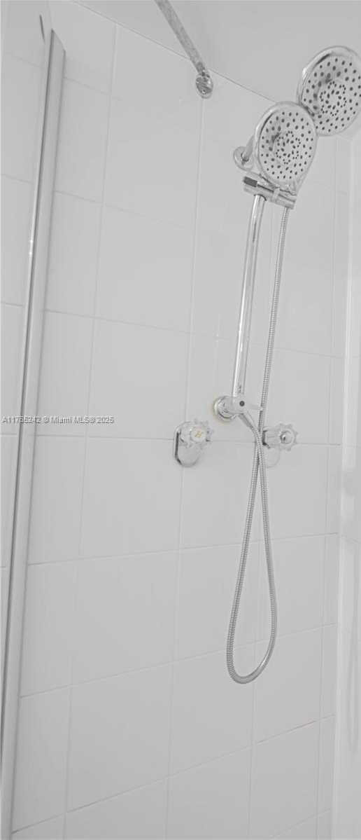 Small Image of 2030 SOUTH OCEAN DR #2204, Hallandale Beach Number 28