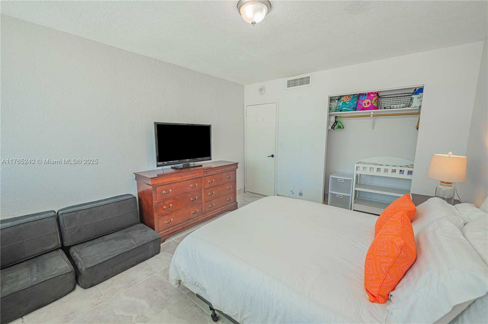 Small Image of 2030 SOUTH OCEAN DR #2204, Hallandale Beach Number 34