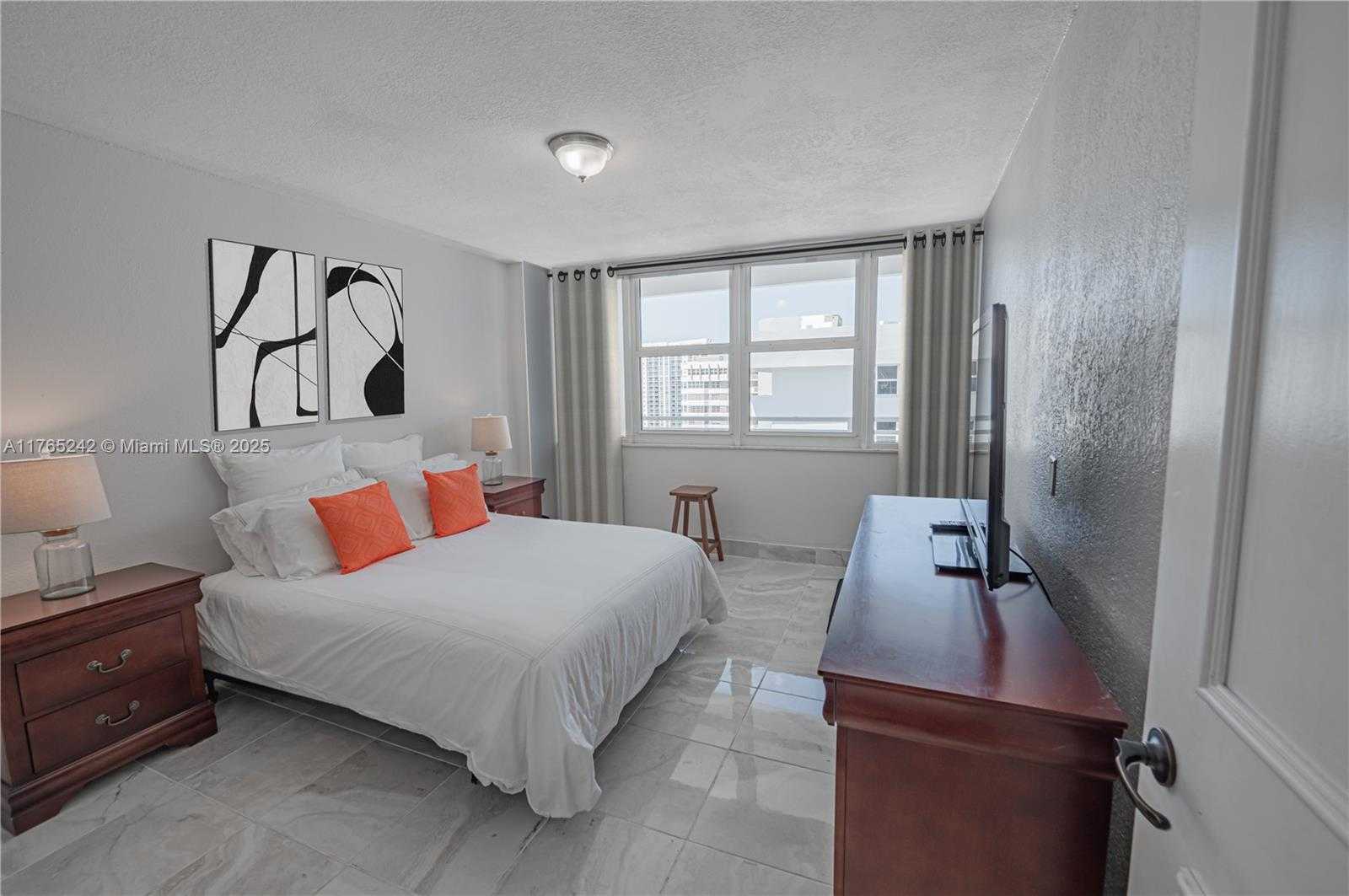 Small Image of 2030 SOUTH OCEAN DR #2204, Hallandale Beach Number 35
