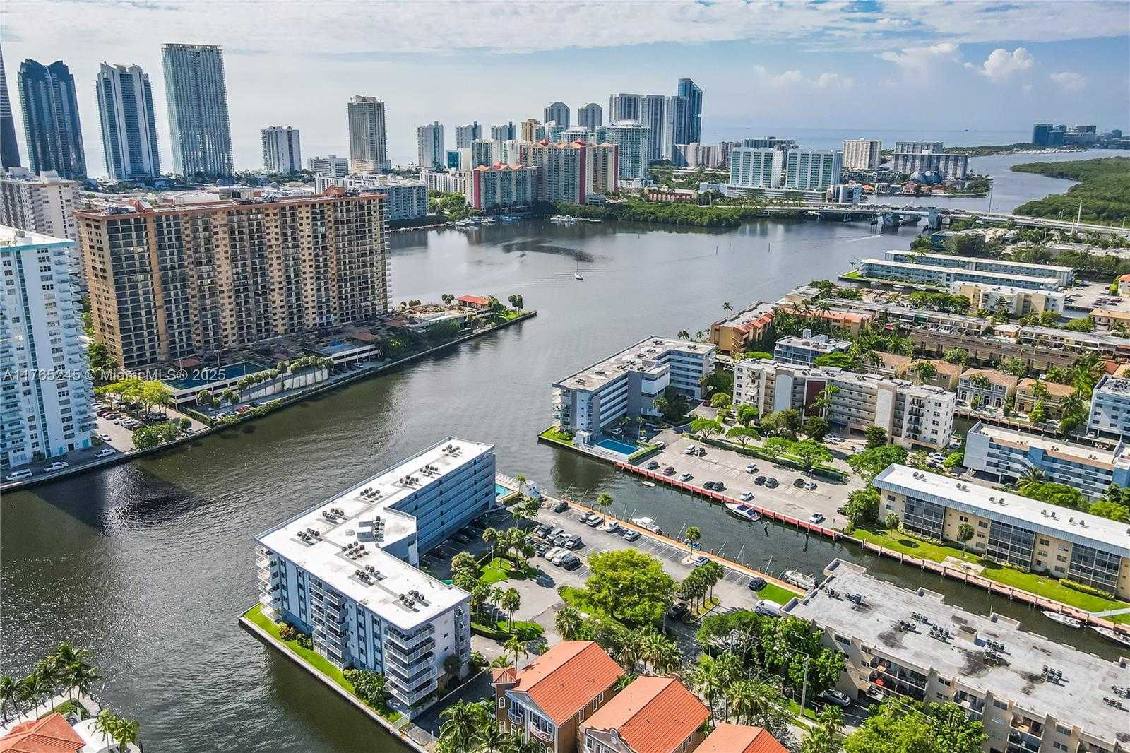 Small Image of 4000 NORTH EAST 170TH ST #300, North Miami Beach Number 34