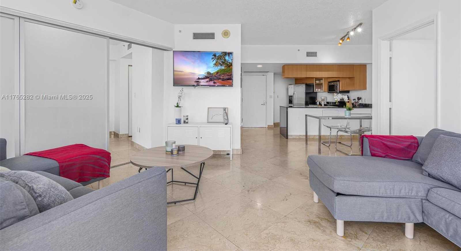 Small Image of 1750 NORTH BAYSHORE DR #5201, Miami Number 13