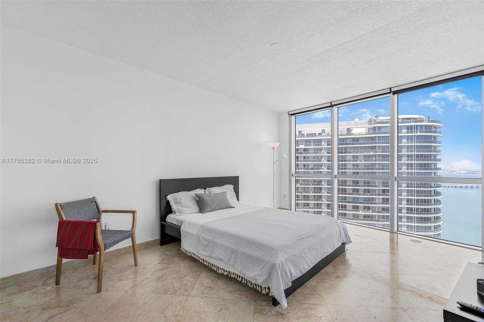 Small Image of 1750 NORTH BAYSHORE DR #5201, Miami Number 14