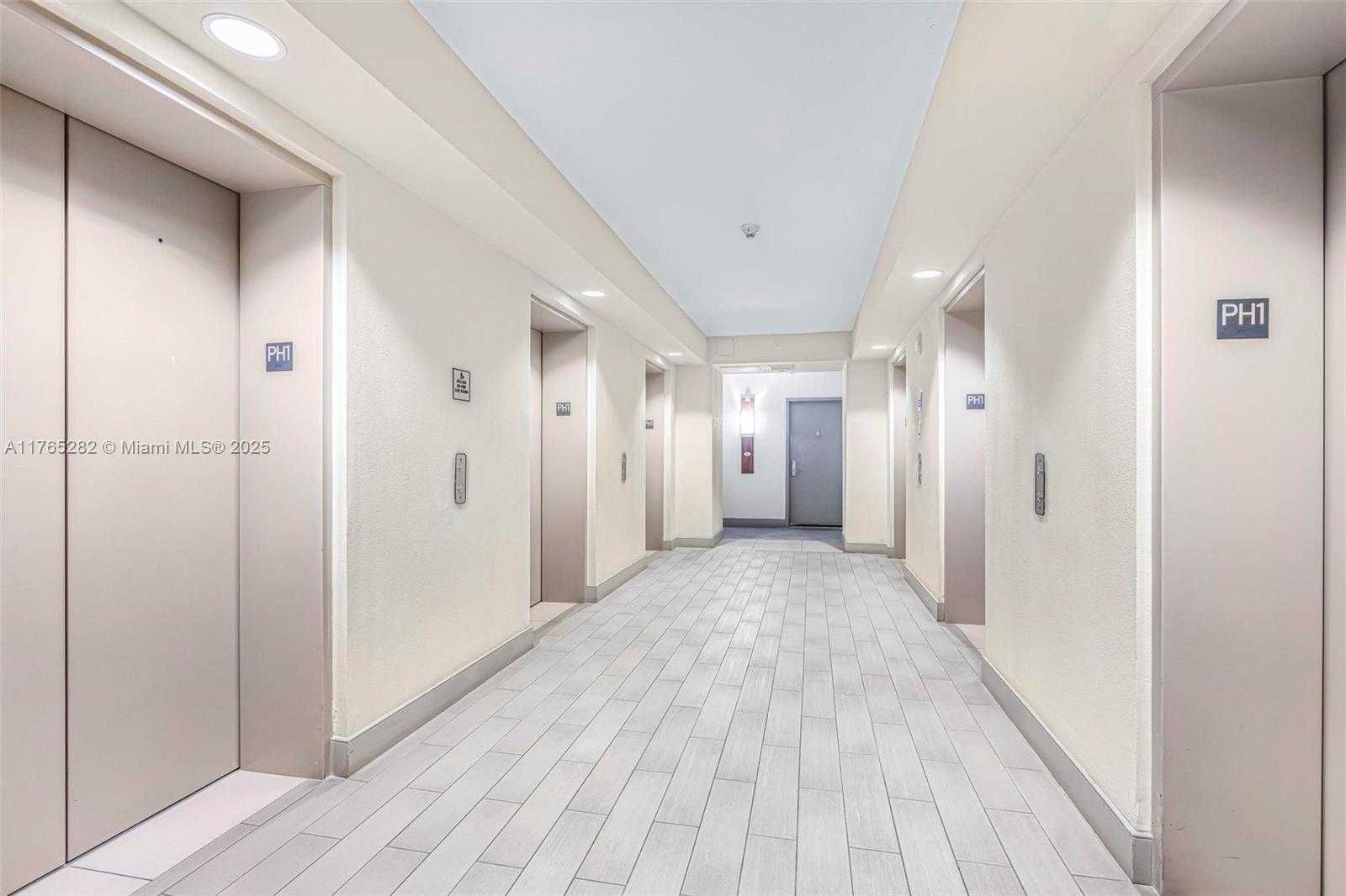 Small Image of 1750 NORTH BAYSHORE DR #5201, Miami Number 2