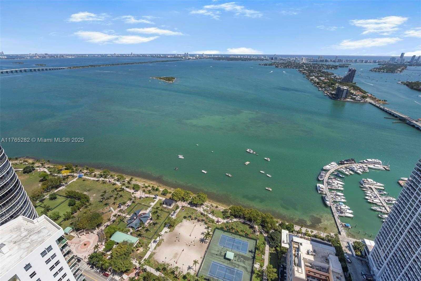 Small Image of 1750 NORTH BAYSHORE DR #5201, Miami Number 25