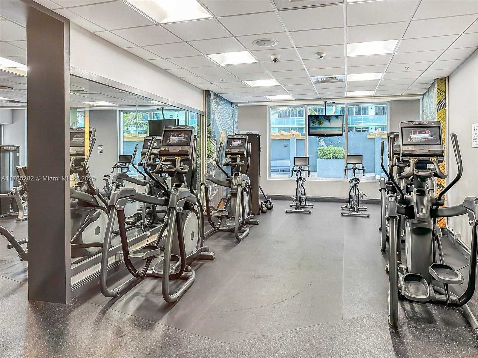 Small Image of 1750 NORTH BAYSHORE DR #5201, Miami Number 27