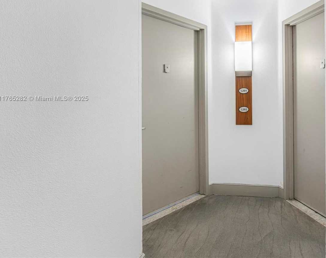 Small Image of 1750 NORTH BAYSHORE DR #5201, Miami Number 3
