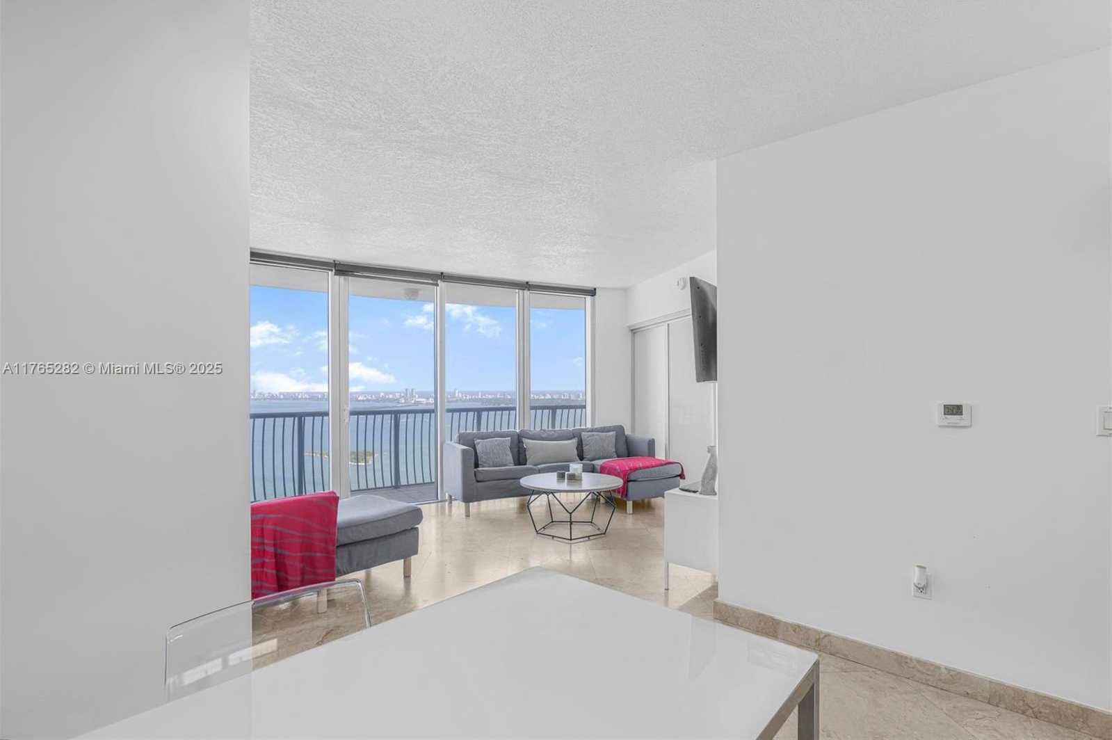 Small Image of 1750 NORTH BAYSHORE DR #5201, Miami Number 7