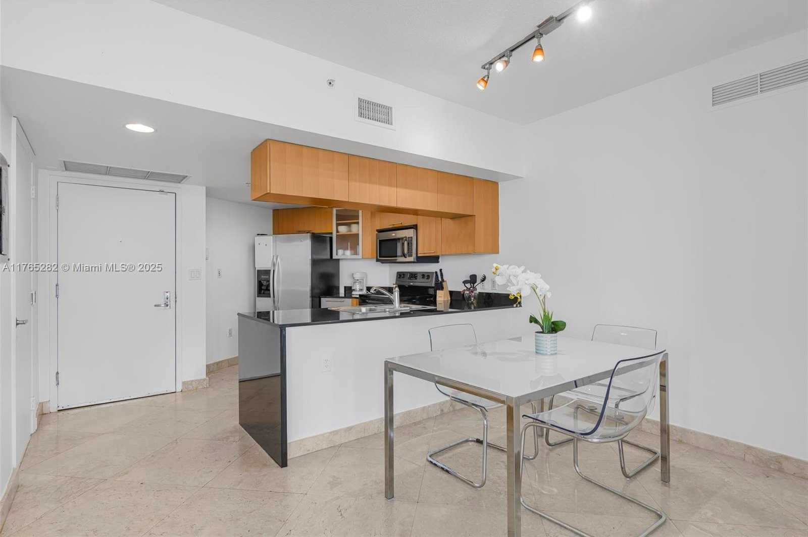 Small Image of 1750 NORTH BAYSHORE DR #5201, Miami Number 8