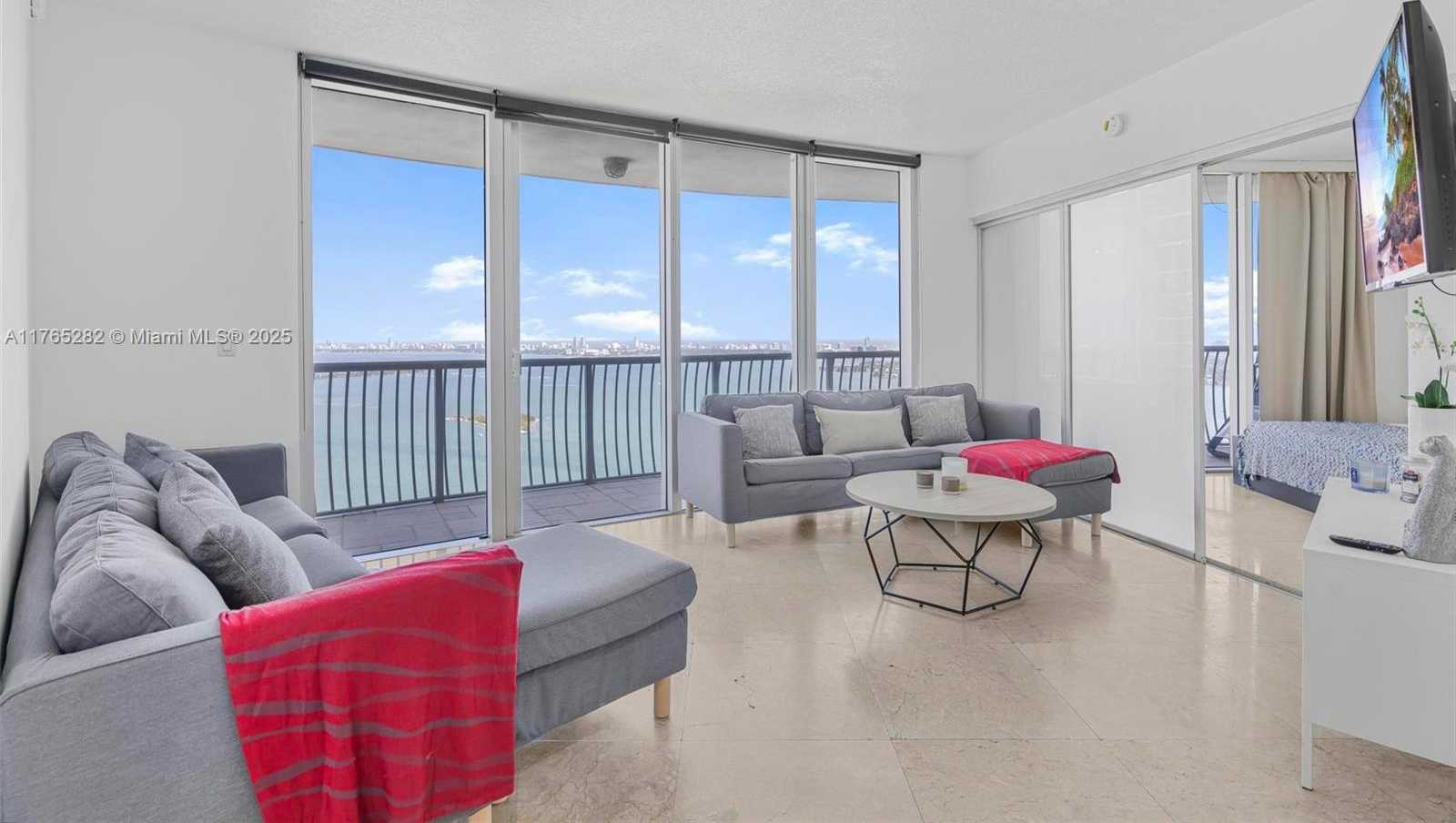 Small Image of 1750 NORTH BAYSHORE DR #5201, Miami Number 9
