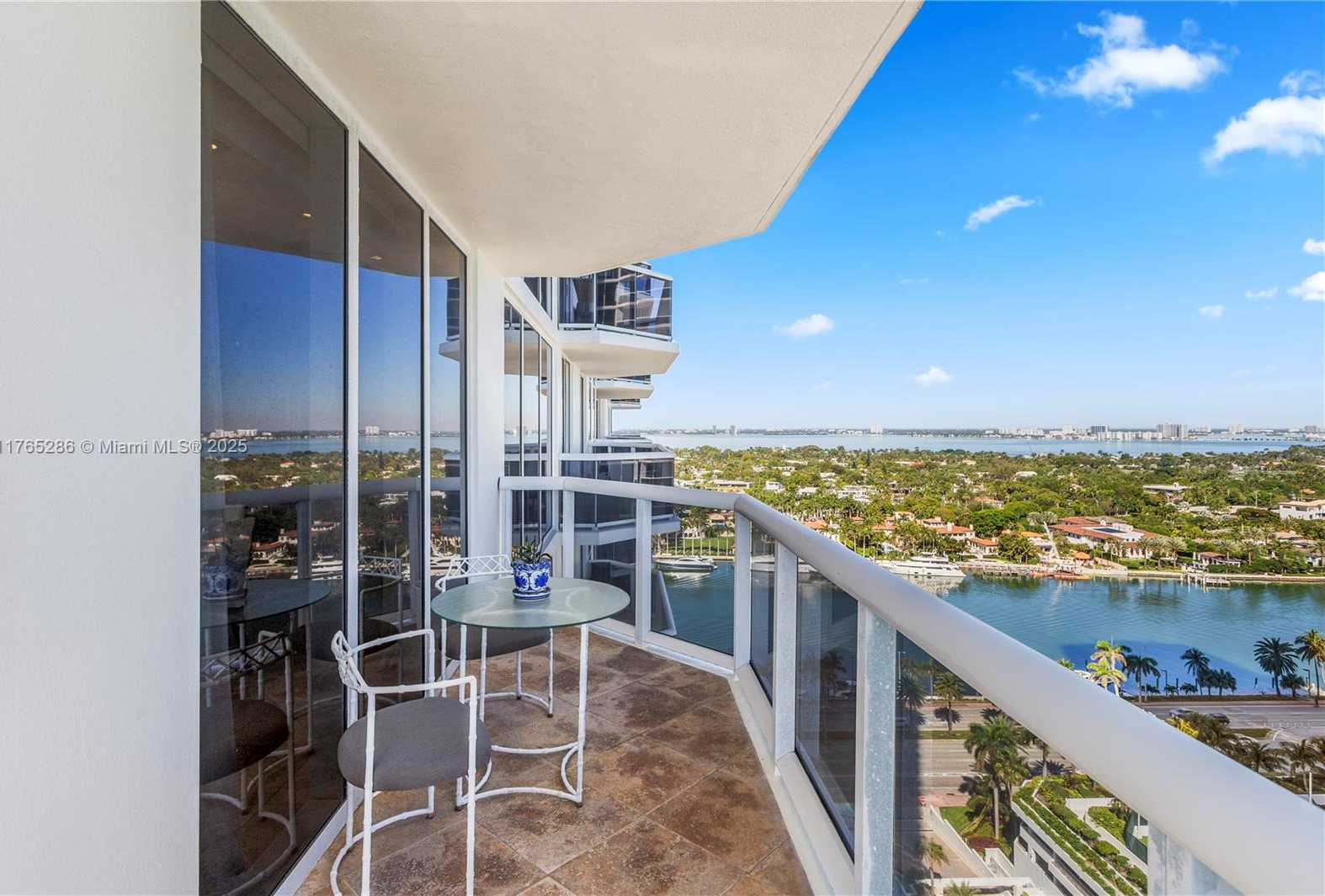 Small Image of 4775 COLLINS AVE #2101, Miami Beach Number 13