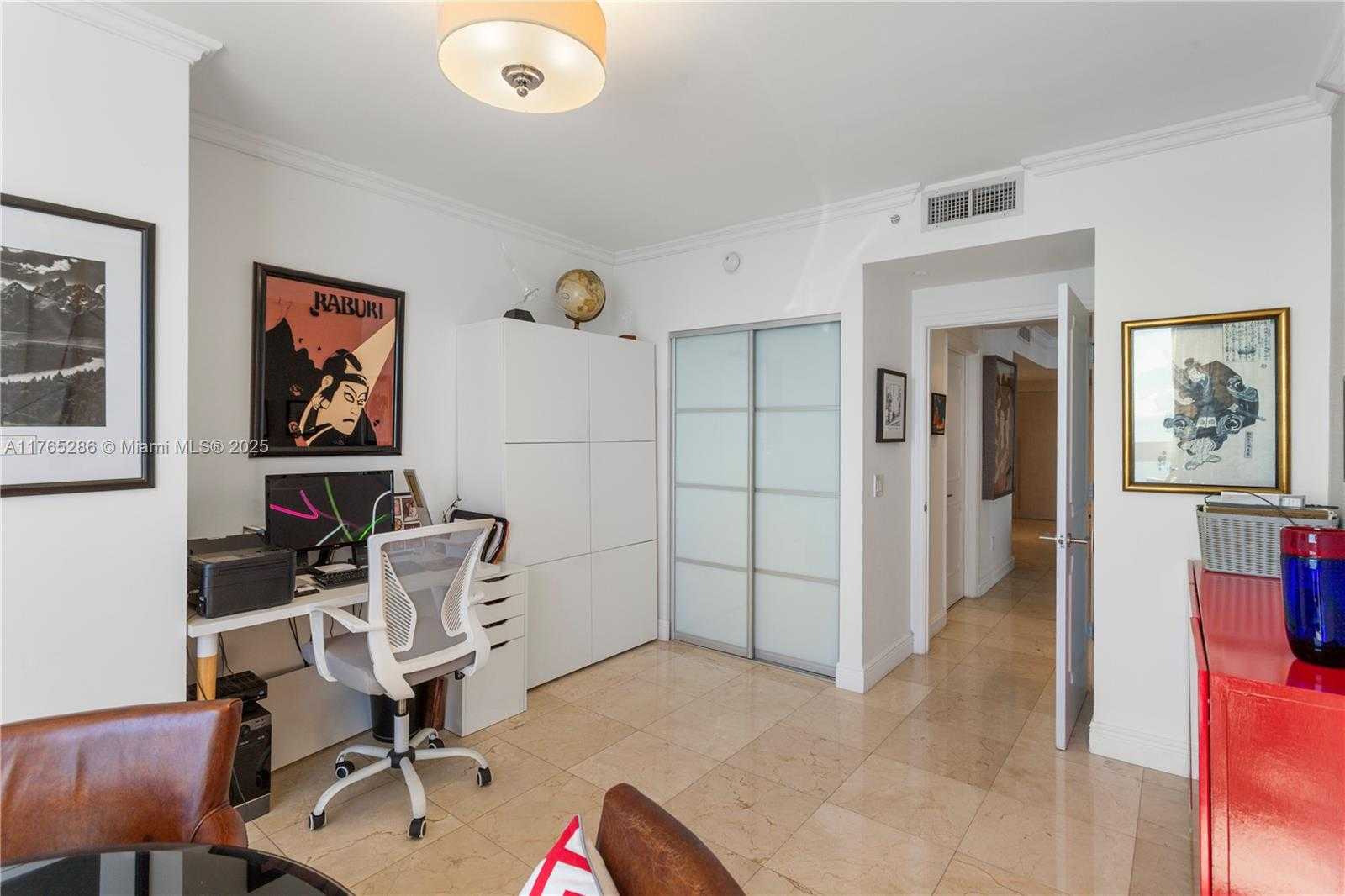 Small Image of 4775 COLLINS AVE #2101, Miami Beach Number 17