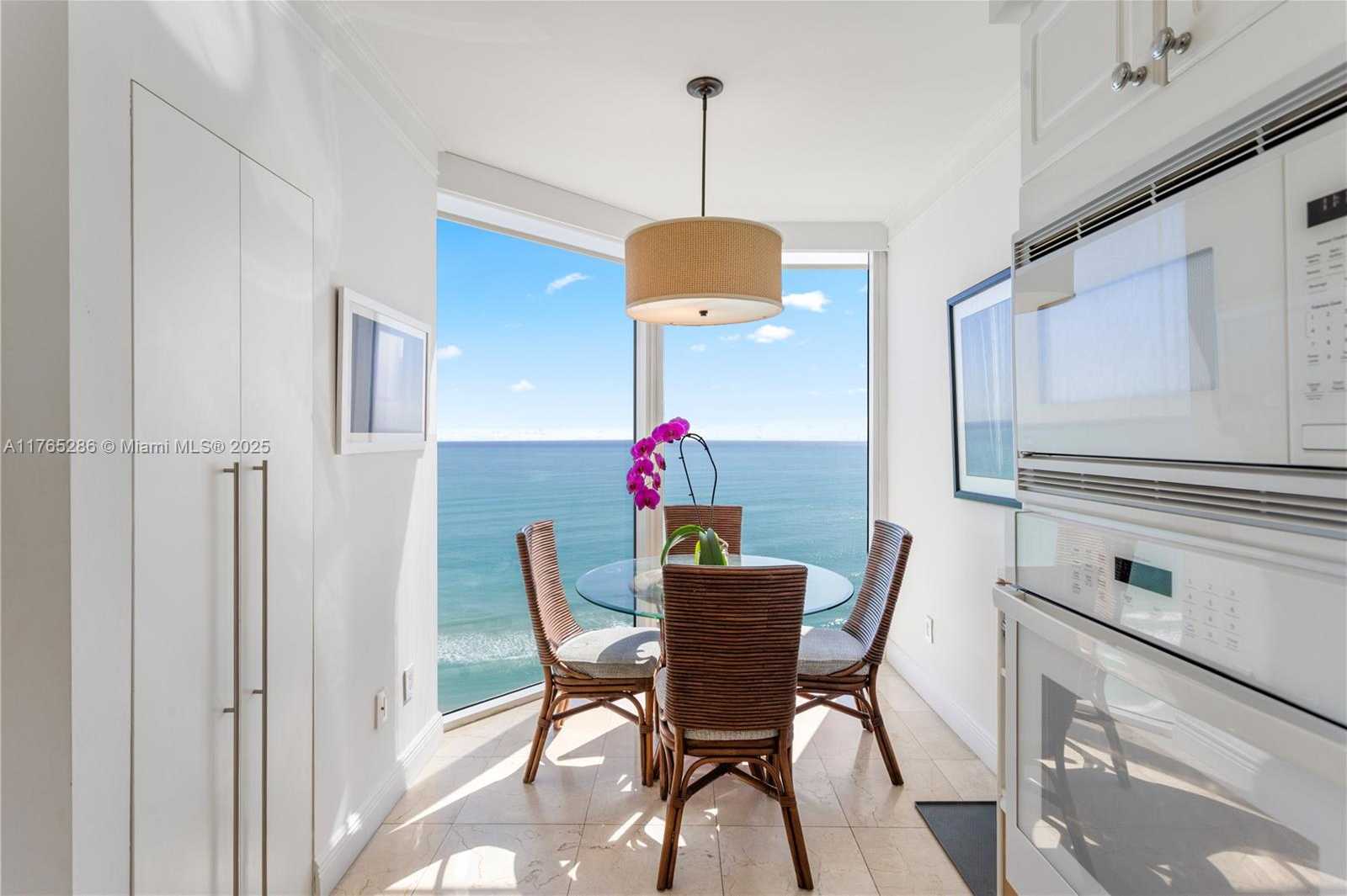 Small Image of 4775 COLLINS AVE #2101, Miami Beach Number 20