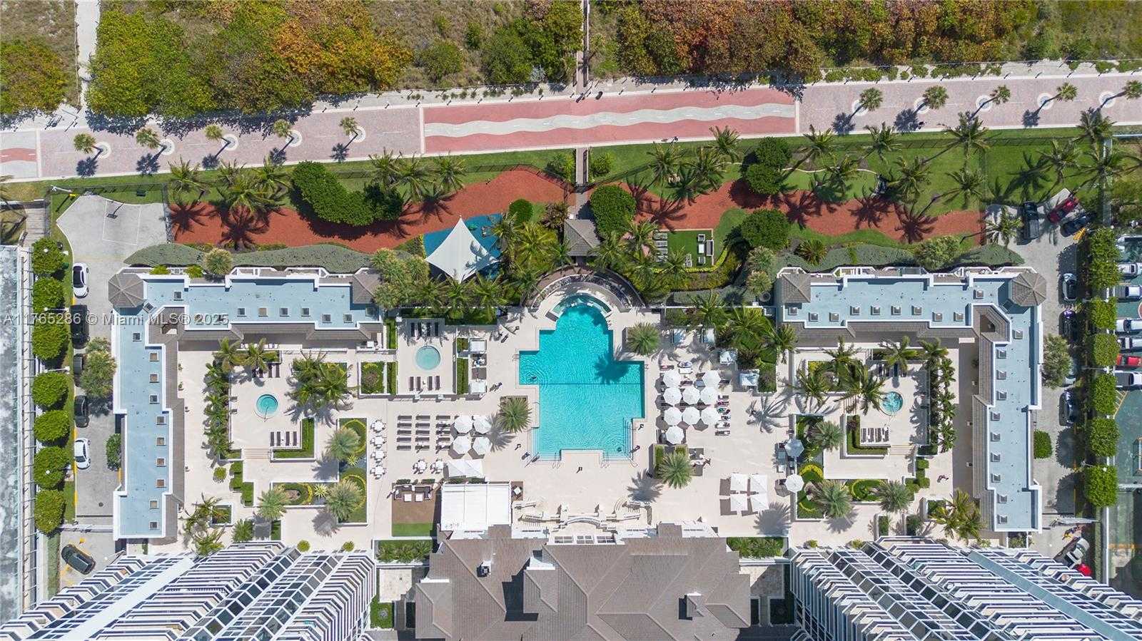 Small Image of 4775 COLLINS AVE #2101, Miami Beach Number 32