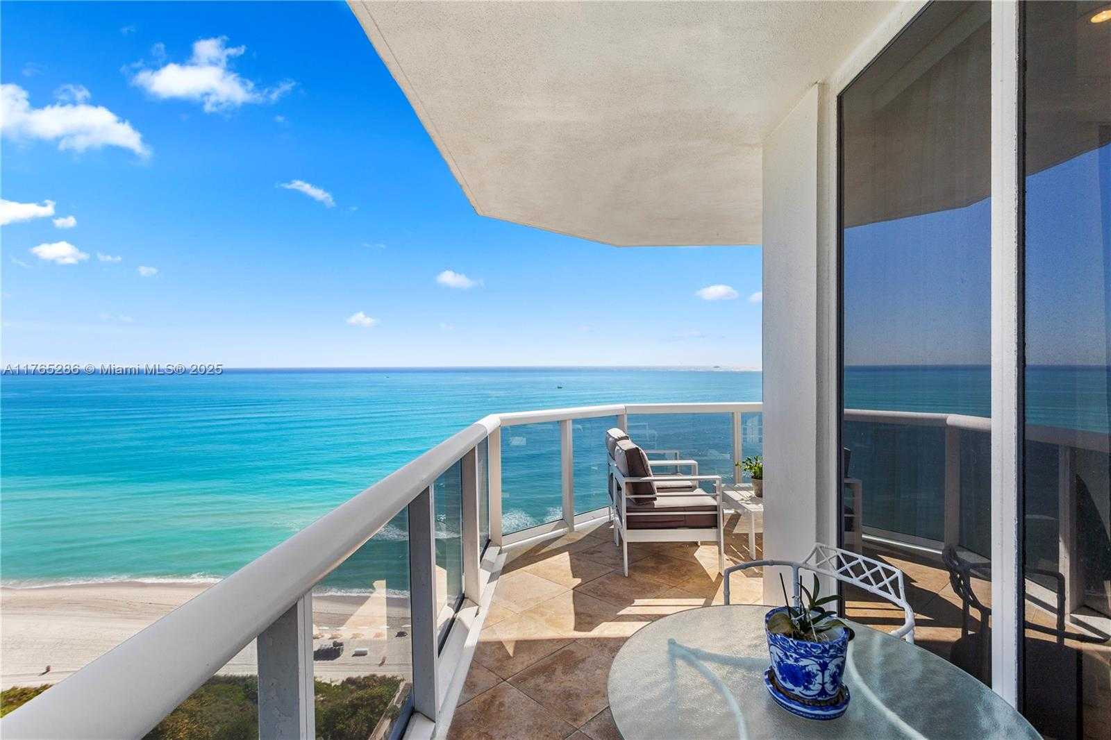 Small Image of 4775 COLLINS AVE #2101, Miami Beach Number 9