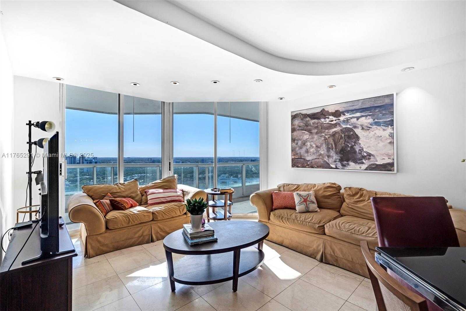 Small Image of 21205 YACHT CLUB DR #2605, Aventura Number 26