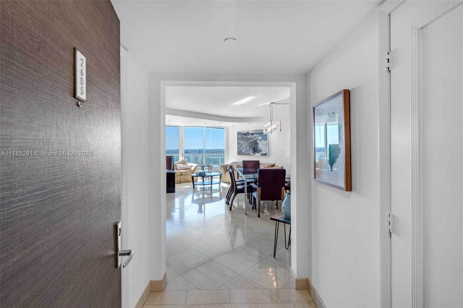 Small Image of 21205 YACHT CLUB DR #2605, Aventura Number 6