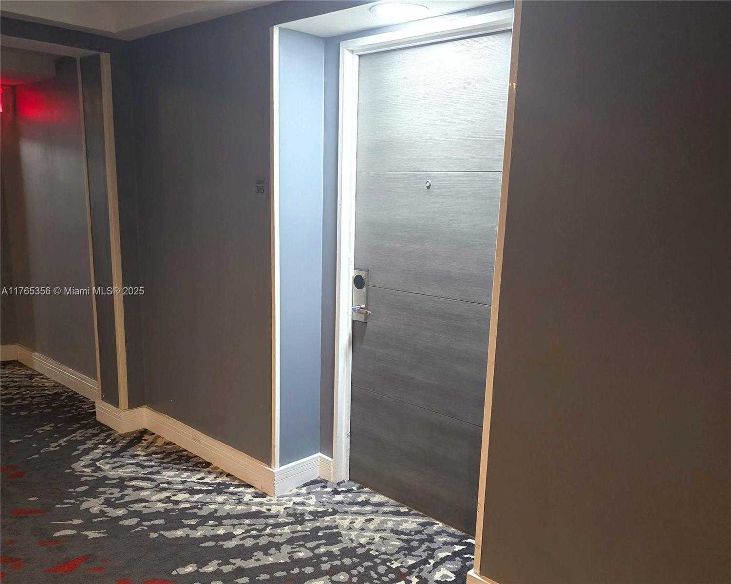 Small Image of 2670 Sunrise Blvd, Fort Lauderdale, FL 33304, USA Number 15