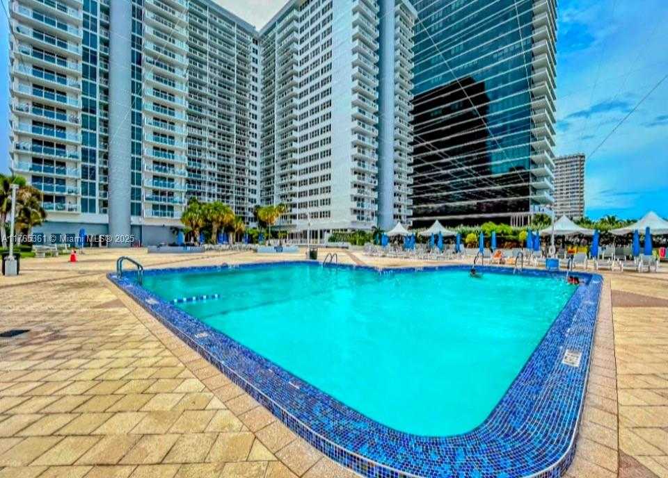 Small Image of 2030 SOUTH OCEAN DR #327, Hallandale Beach Number 10